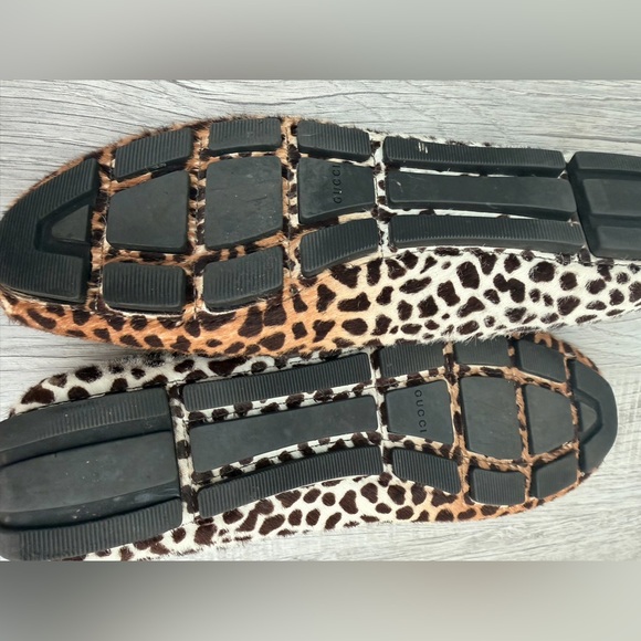 Gucci Brown Leopard Print ponyhair Flats with Gold horsebit - Picture 4 of 7